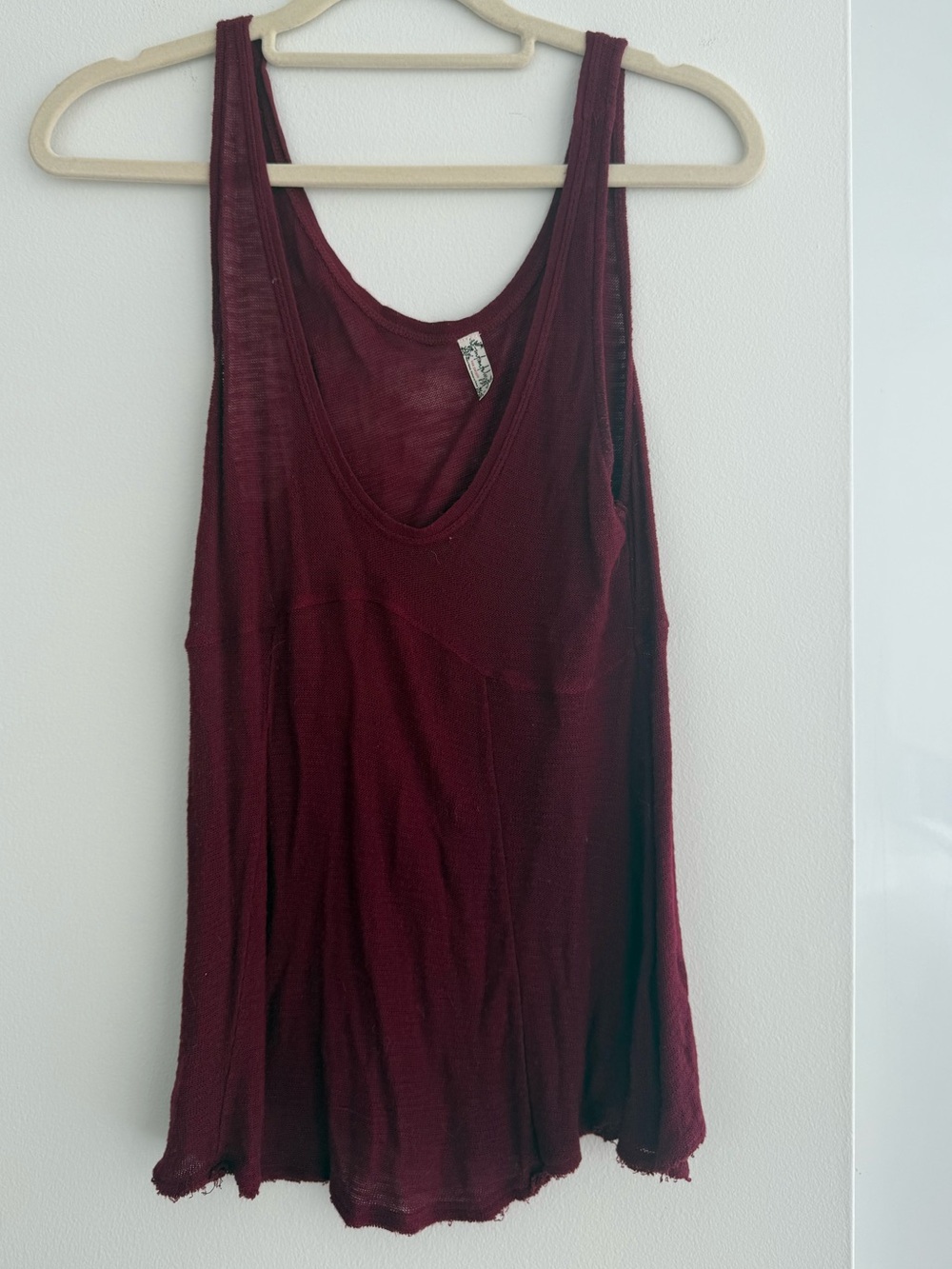 Free People XS scoop neck Sleeveless Tank Top - Wine / cranberry color
